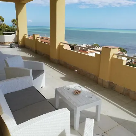 Fiorella Nyaraló Sciacca