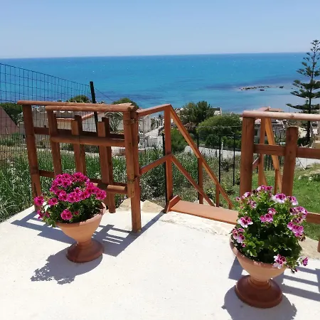 Fiorella Nyaraló Sciacca